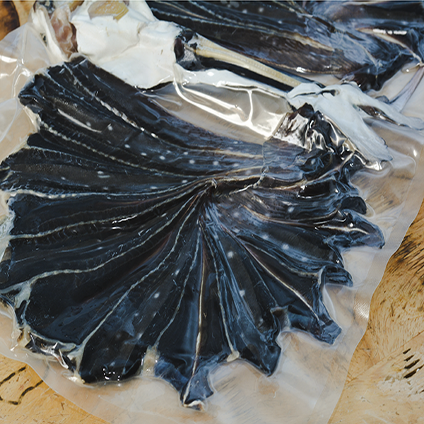 Khô cá đuối đen hắc cấy