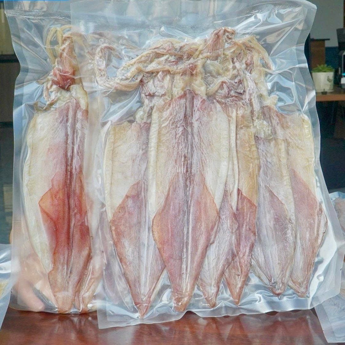 Khô Mực Vũng Tàu Loại Đại (10 Con/Kg) - Đẳng Cấp Đặc Sản Biển